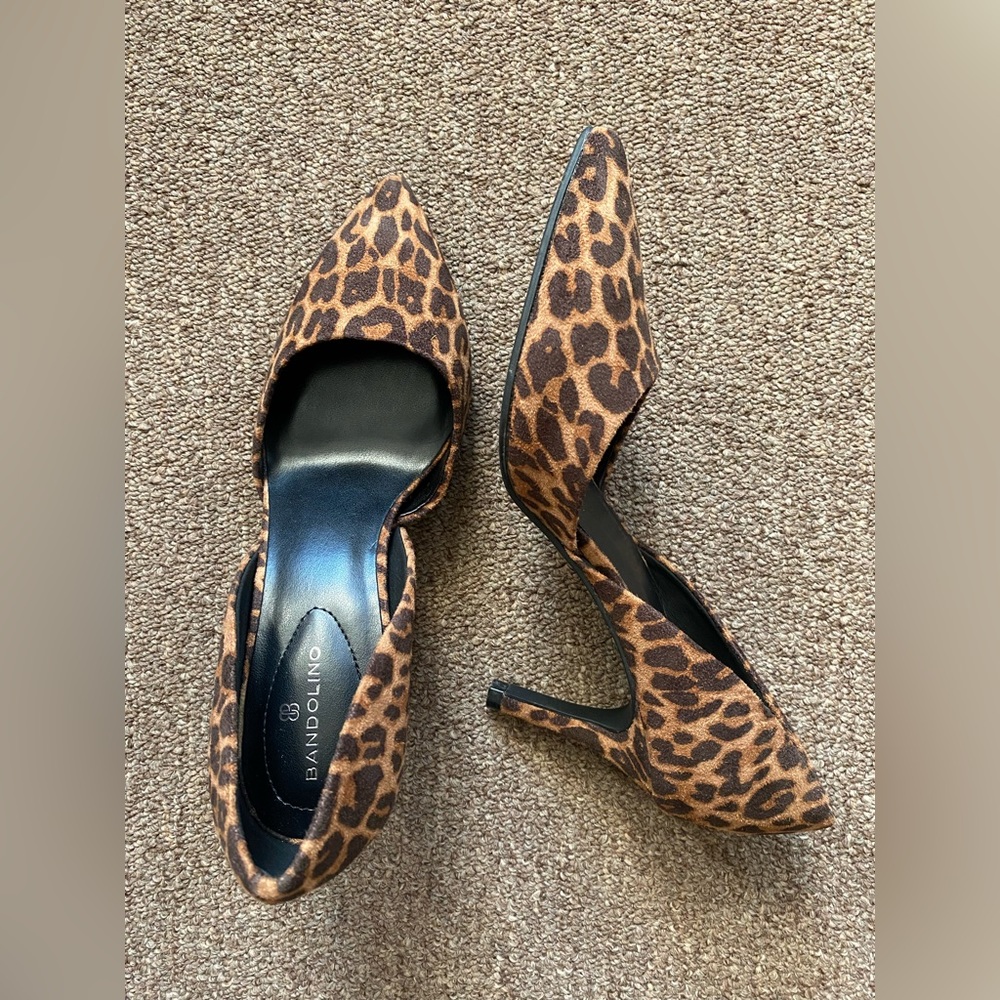 Pumps - Picture 2 of 3